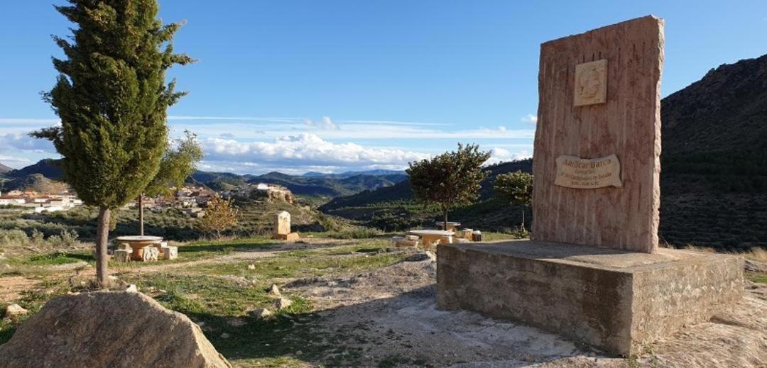 Casa Camille.Villares Elche De La Sierra Eksteriør billede