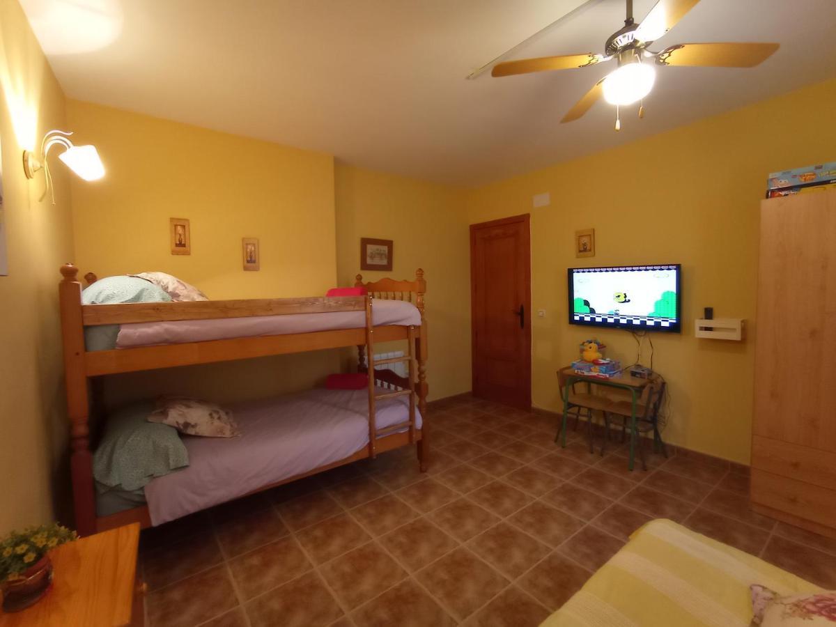 Casa Camille.Villares Elche De La Sierra Eksteriør billede